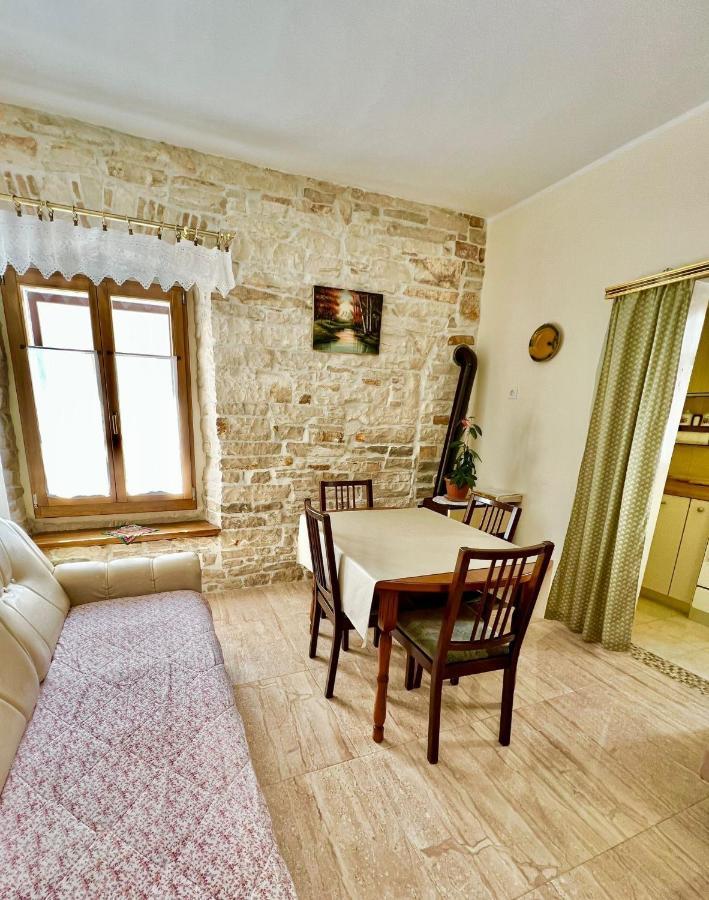 The Green House - 20M From The Beach Novigrad  Exterior photo